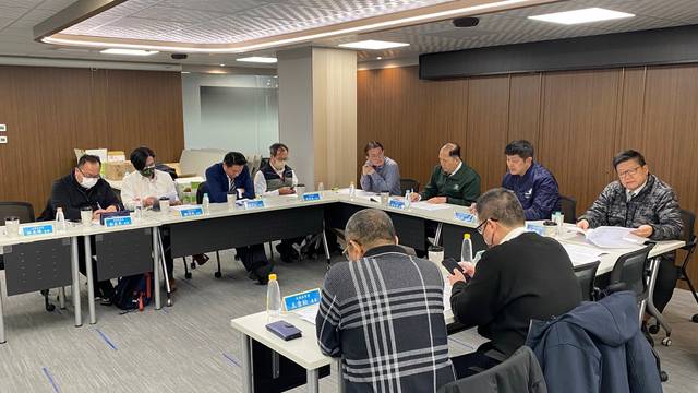 1373296_e6bf81d0a9012319f8664eba7bb5fb82