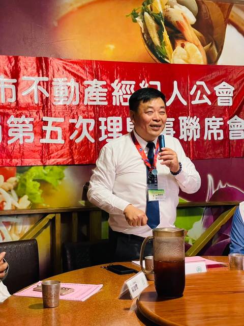 1374547_2677fdfbeb0f8aa650bb90787d200e19