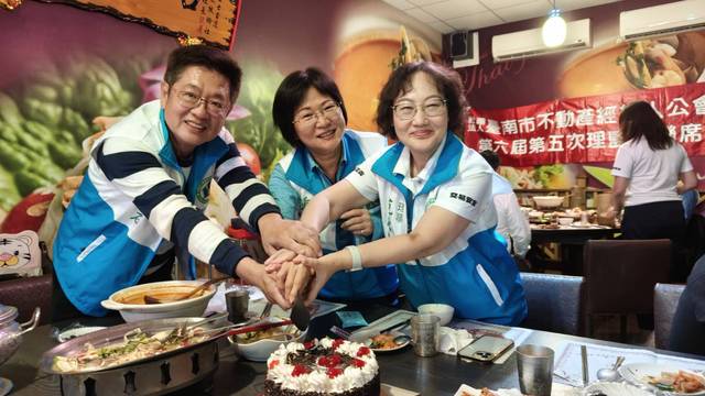 1374549_a52e27b7da8e0b401276d591024a8b5f