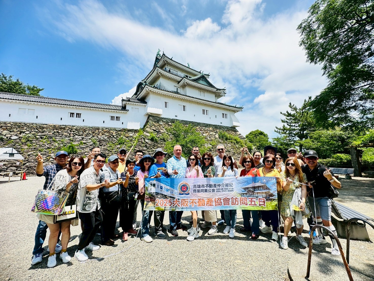 1377109_f20fb91531f212f9aace0025386b2e0f