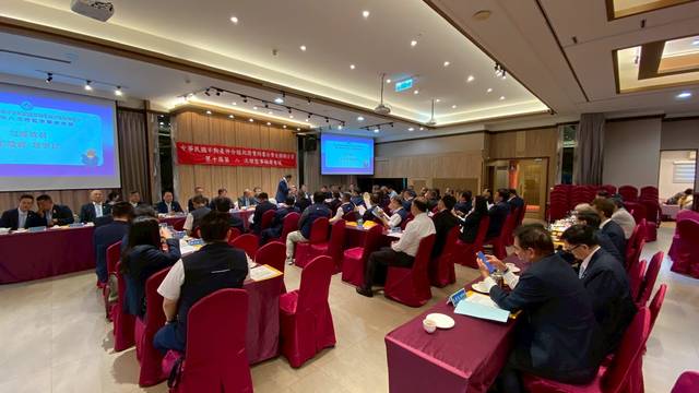 1376239_48a71cf0e1f60aad7eb6b5280b382e05