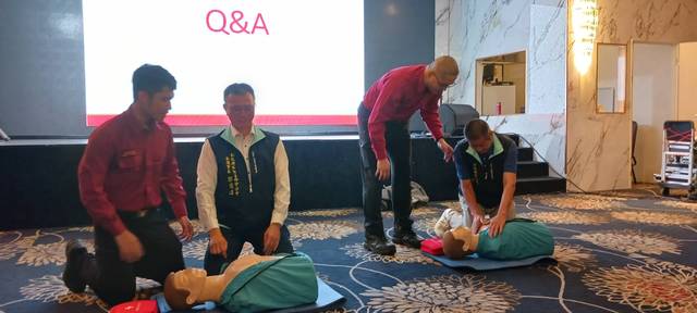 1376442_20398c8fded8d4ec1103ccc6f6ec94fe