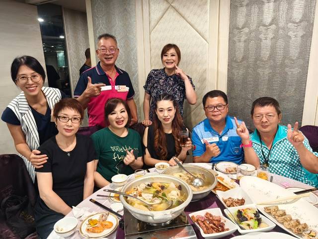 1376648_bdc64d78babe15f3e5d09c38a261e9b6