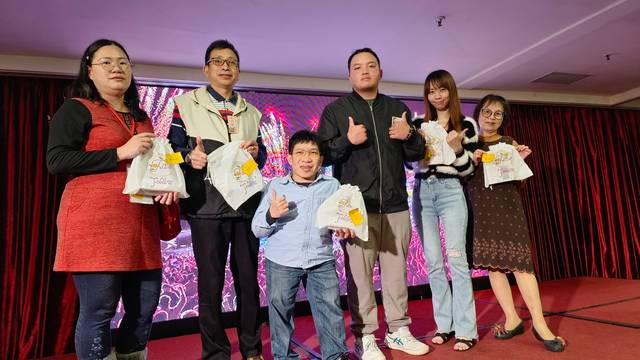 1376703_e3ae1fdd621fdd82c38005cd71bb6636