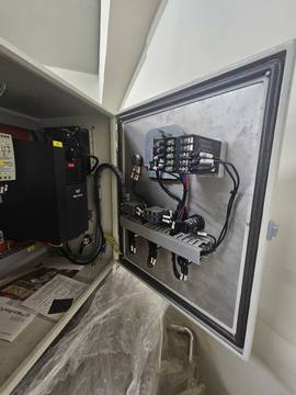 1376386_6cd9fc84e18c4eb59815811a84268154