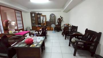 中山路黃金店住