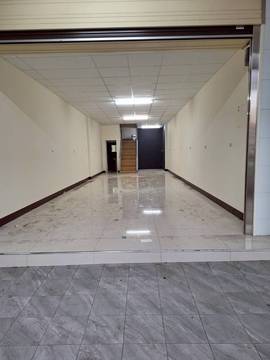 愛國街圓環旁店面