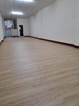 愛國街圓環旁店面