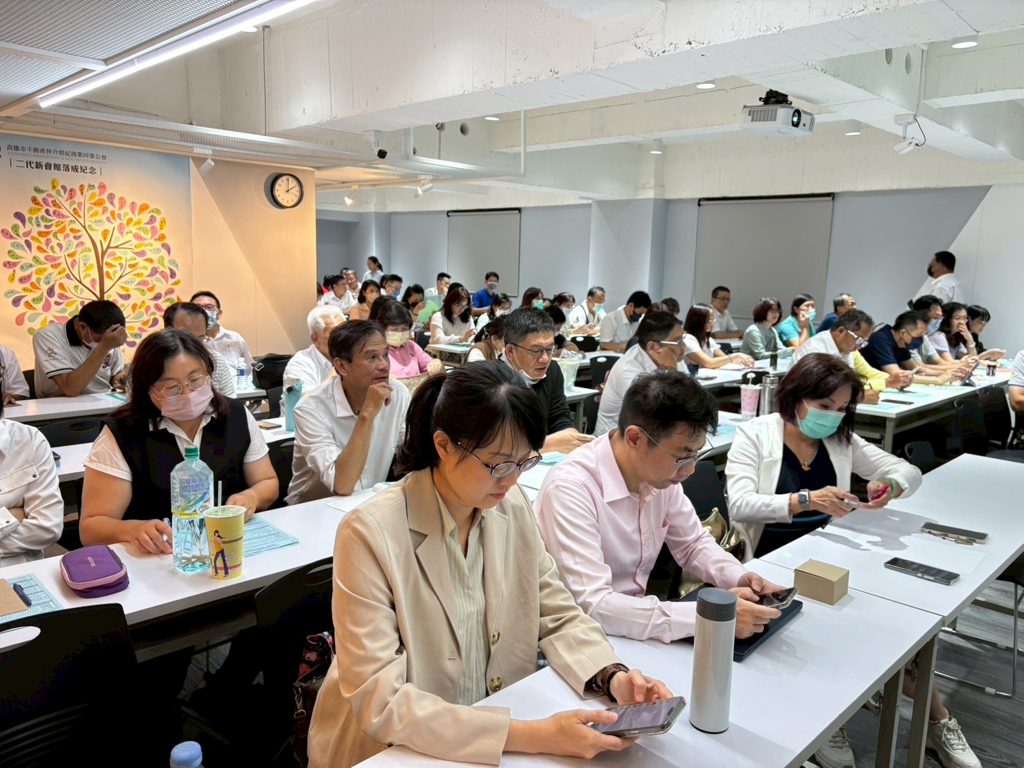 1378399_aebd70d707fa0a488ad07f2b8828776c