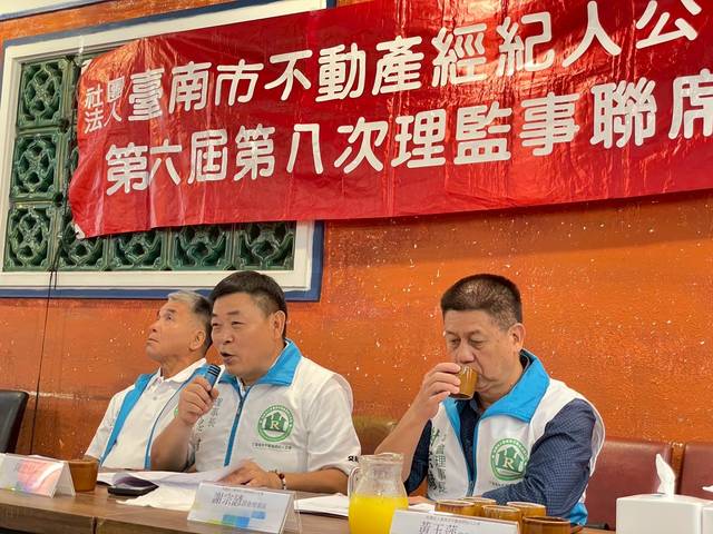 1378509_901c2b7b52ab3e2a9477c6c41ff5dbce