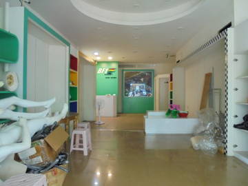 {租店鋪}員林市火車站一樓+地下室