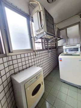 蛋黃商圈大坪數華夏