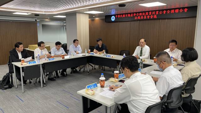 1379064_65e865762e6e5816b6a5e060adc4cf43