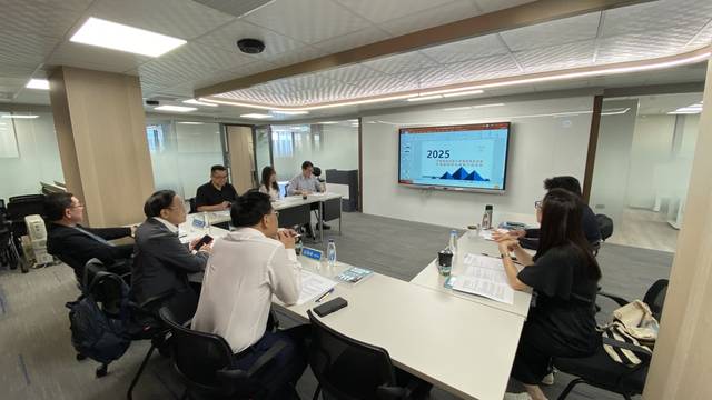 1379101_d8bf044f4e17955791fd526a3e9138ce