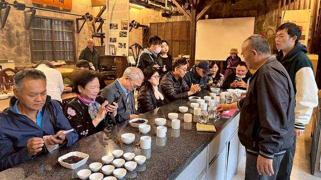 1379186_afe5fefdfd27ed79e81b45ac97b7b0ea