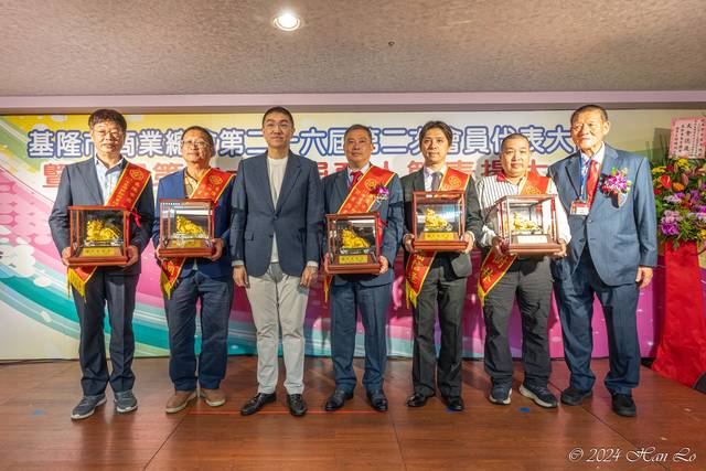 1379265_82d2a9b4d2732ca4d08f08c9ef8c87df