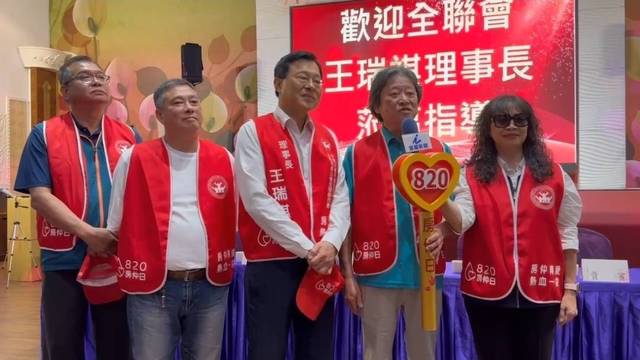 1379650_75f03ac679975a410d3924d76c69a459