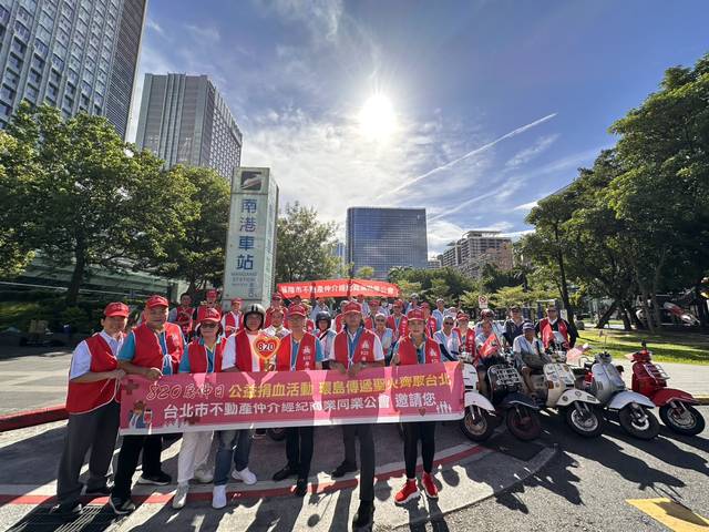 1379653_33bdbd72381c3115c889d1f30ed2a077