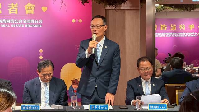 1380089_70e06d4d7a37de93a32a236acacd1b5e