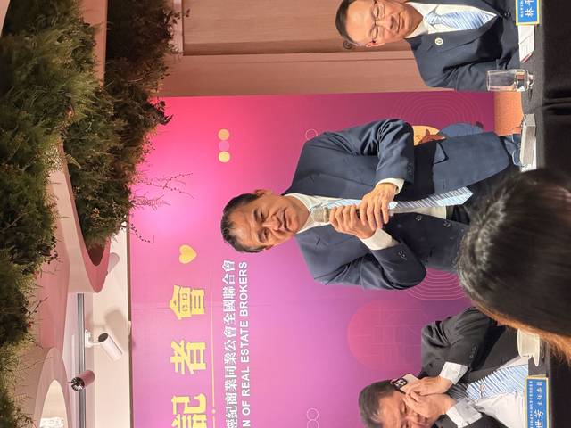 1380093_86ef7607d5f5f9638d4a4033d8f4e9db