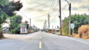 西螺合法建物+1024坪農地三面路)