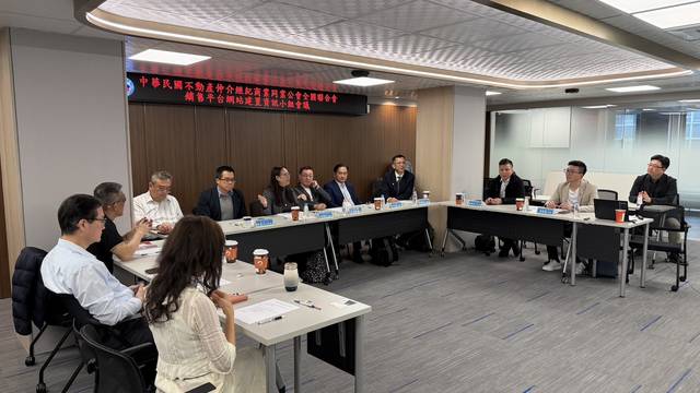 1381273_fc4f24b35d4a18cf009a92b24115dedc