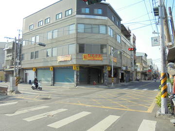 {租店鋪}員林市光明南街1樓角間店鋪