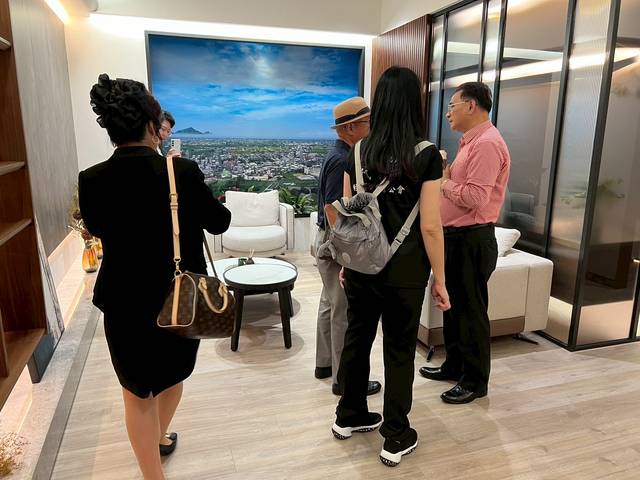 1375169_81d535c2700849c8c84a04bfdc10bf4e