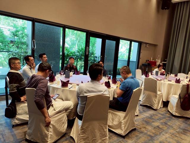 1375177_198be128db030cab8b57b1eb2f6fae52