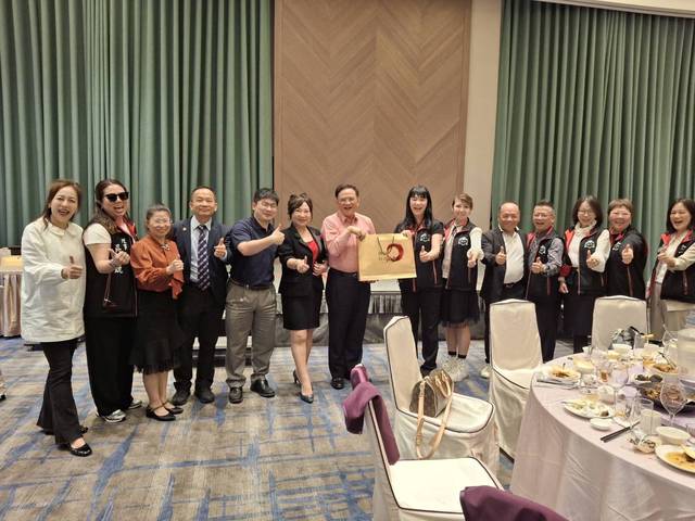 1375180_92d2d1b05fe449b3c5f4203752bdf5a1