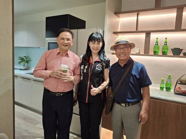 1375185_2ce89c60da1b3b155d3b30ccd78e0ea8