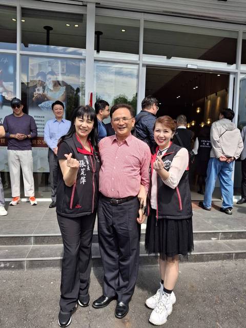 1375186_a3ccef60e8549a30d269f6af036e3ae8