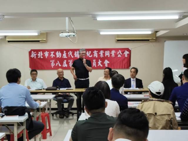 1378199_c8b8dcde91de23874906c755237a9603