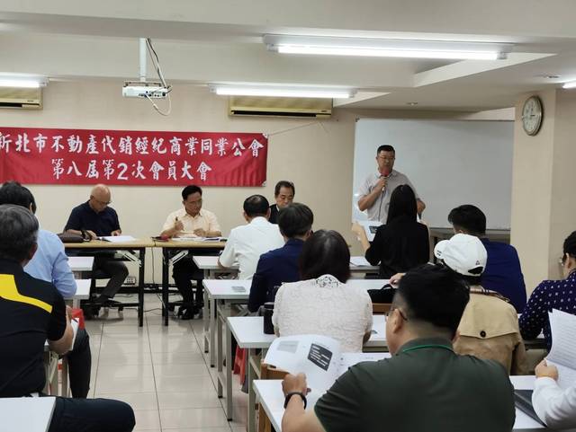 1378202_3f60ea1657431df5665ae0cff88a5146